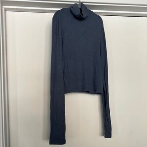 Aritzia Wilfred Cropped Mockneck